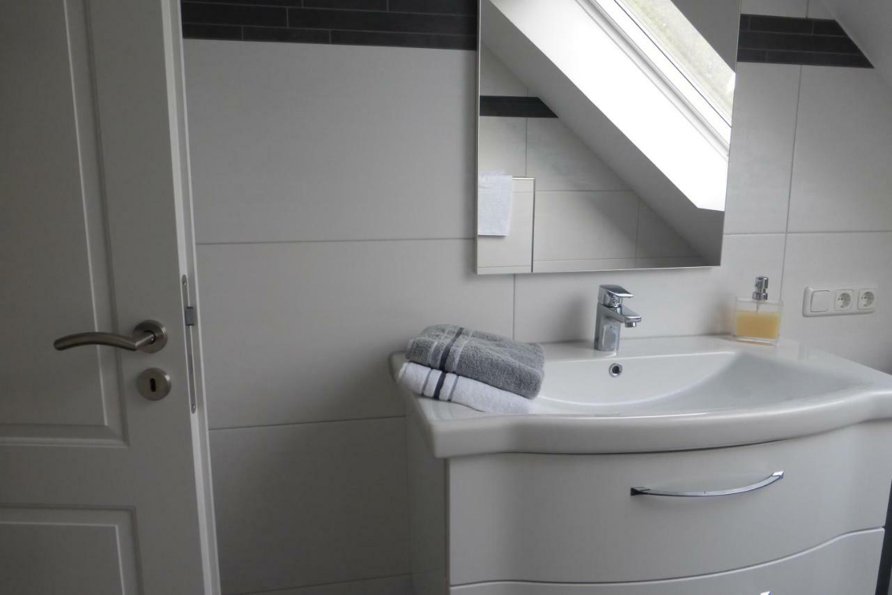 Ferienwohnung Am Eifelsteig Roetgen Esterno foto